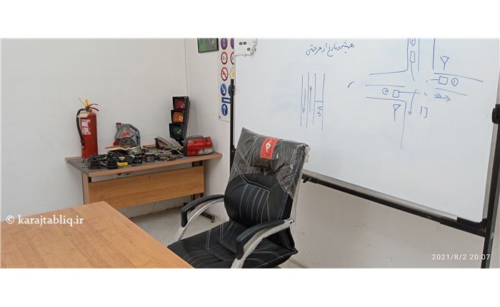 بهترین آموزشگاه رانندگی پایه سوم در کیانمهر کرج